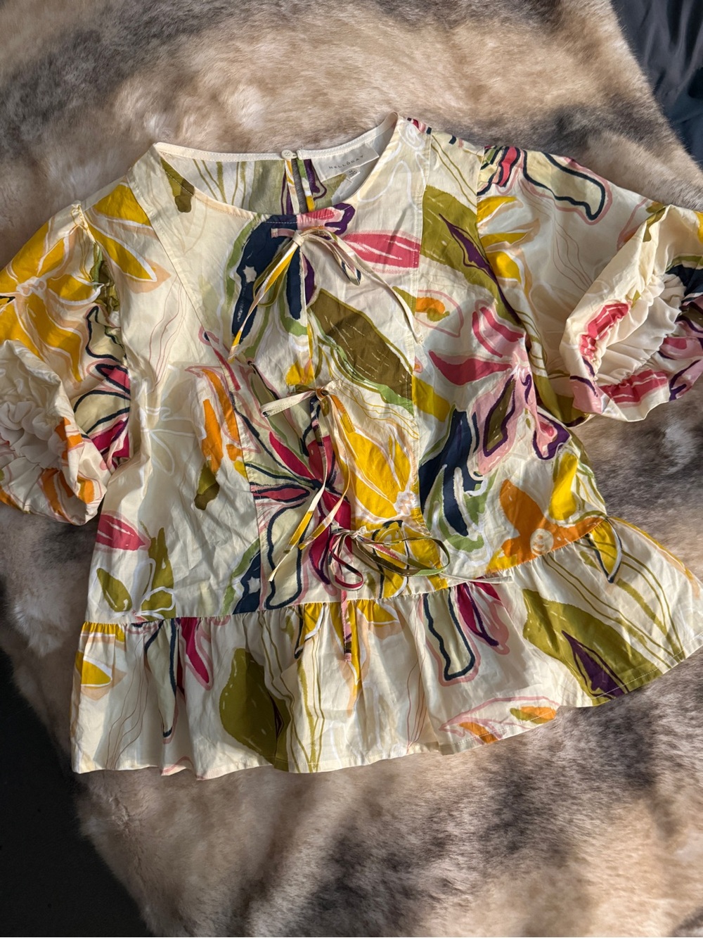 MELLODAY Cream Floral Tie-Front Peplum Top with Multicolor Print